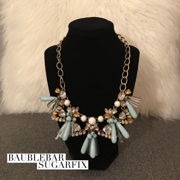 BaubleBar Jewelry - NWT Baublebar Statement Necklace